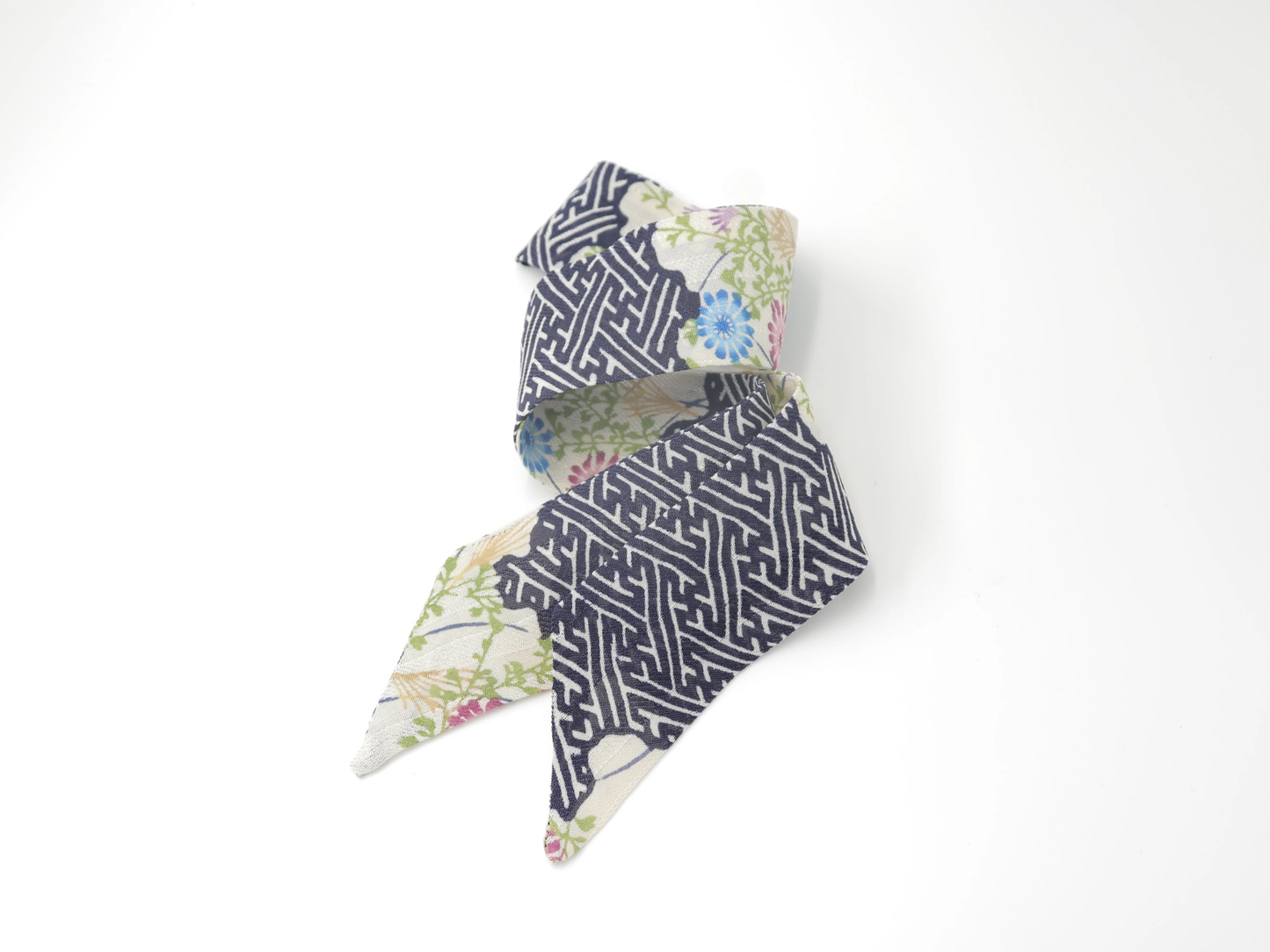 honbingata-bingata-scarf_kiku-sayagata_chinen_2