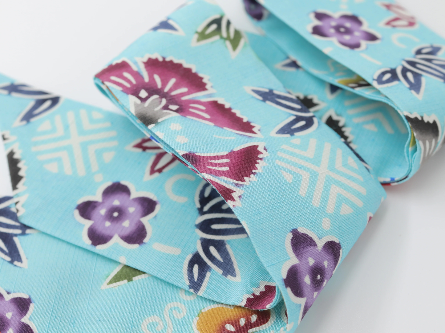 honbingata-bingata-scarf_maruhana-shochikubai_light-blue_yafuso_3