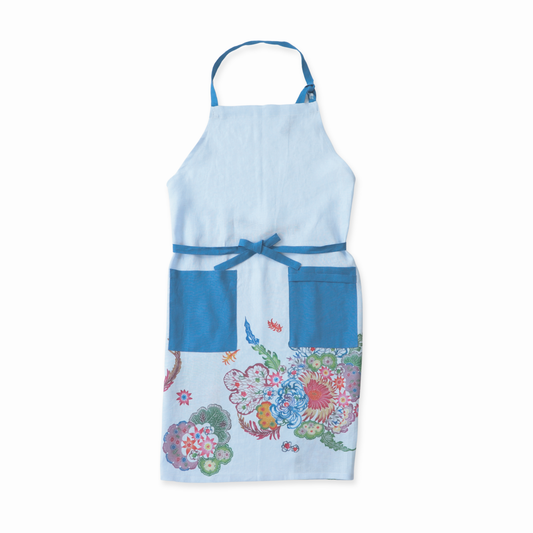 linen-apron-coral-bouquet