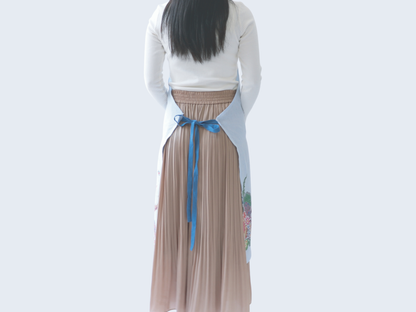 linen-apron-coral-bouquet